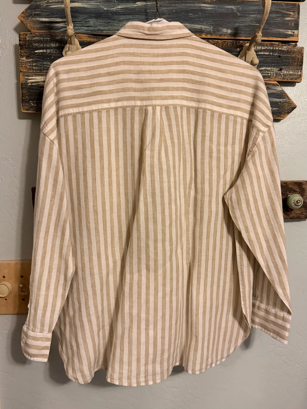 Faherty Beige and White Vertical-Stripe Button Down Shirt - Picture 2 of 3